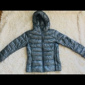 UNIQLO GREY THIN JACKET
